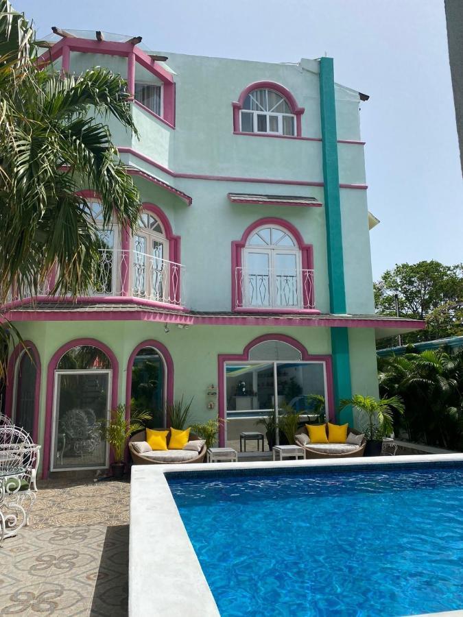 The Quetzal Bed & Breakfast Cancún Exterior foto